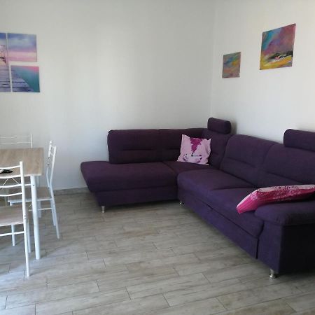 Apartmani Nevera Krk Town Exterior foto